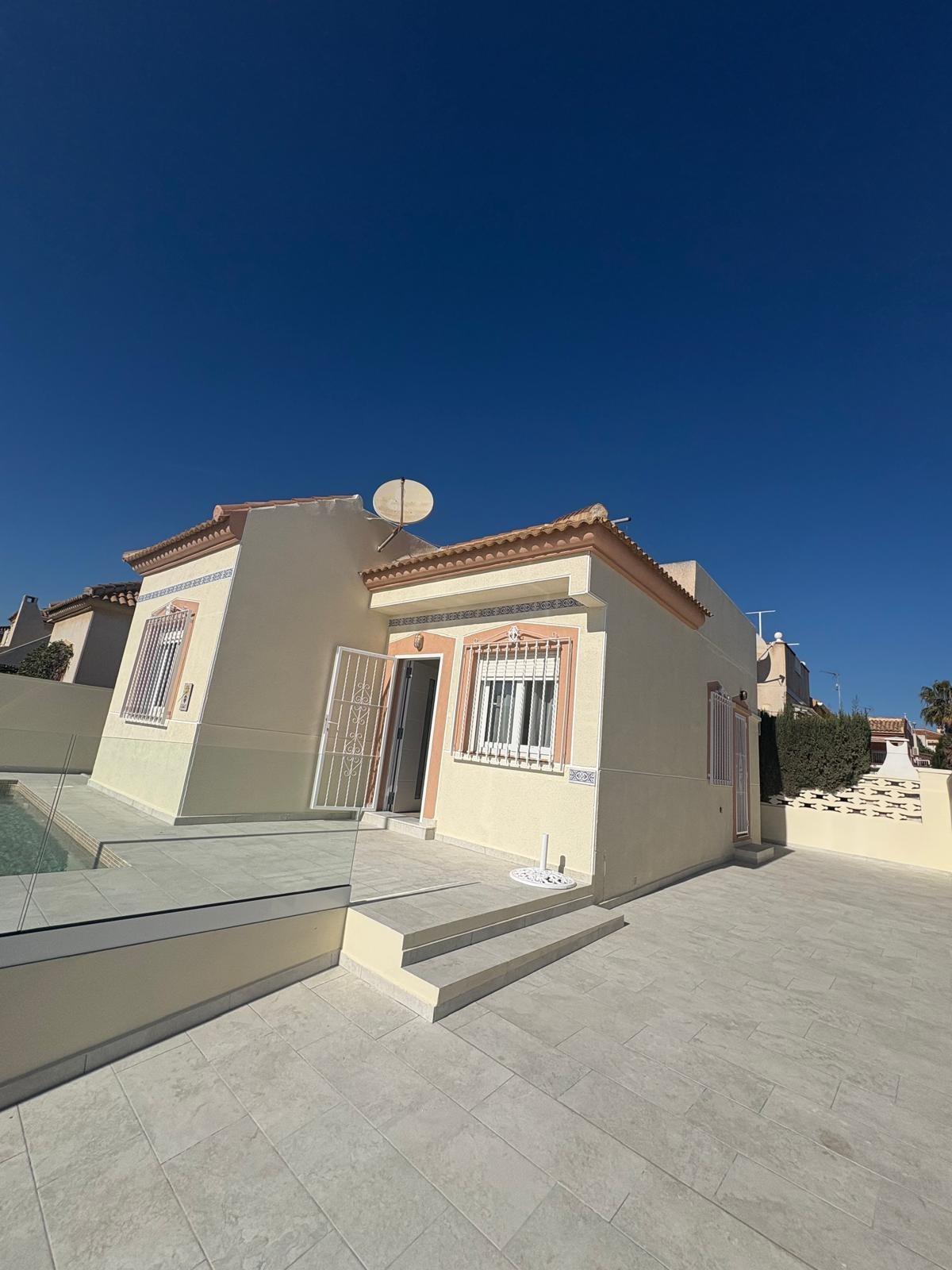 Villa in Torrevieja — image 4