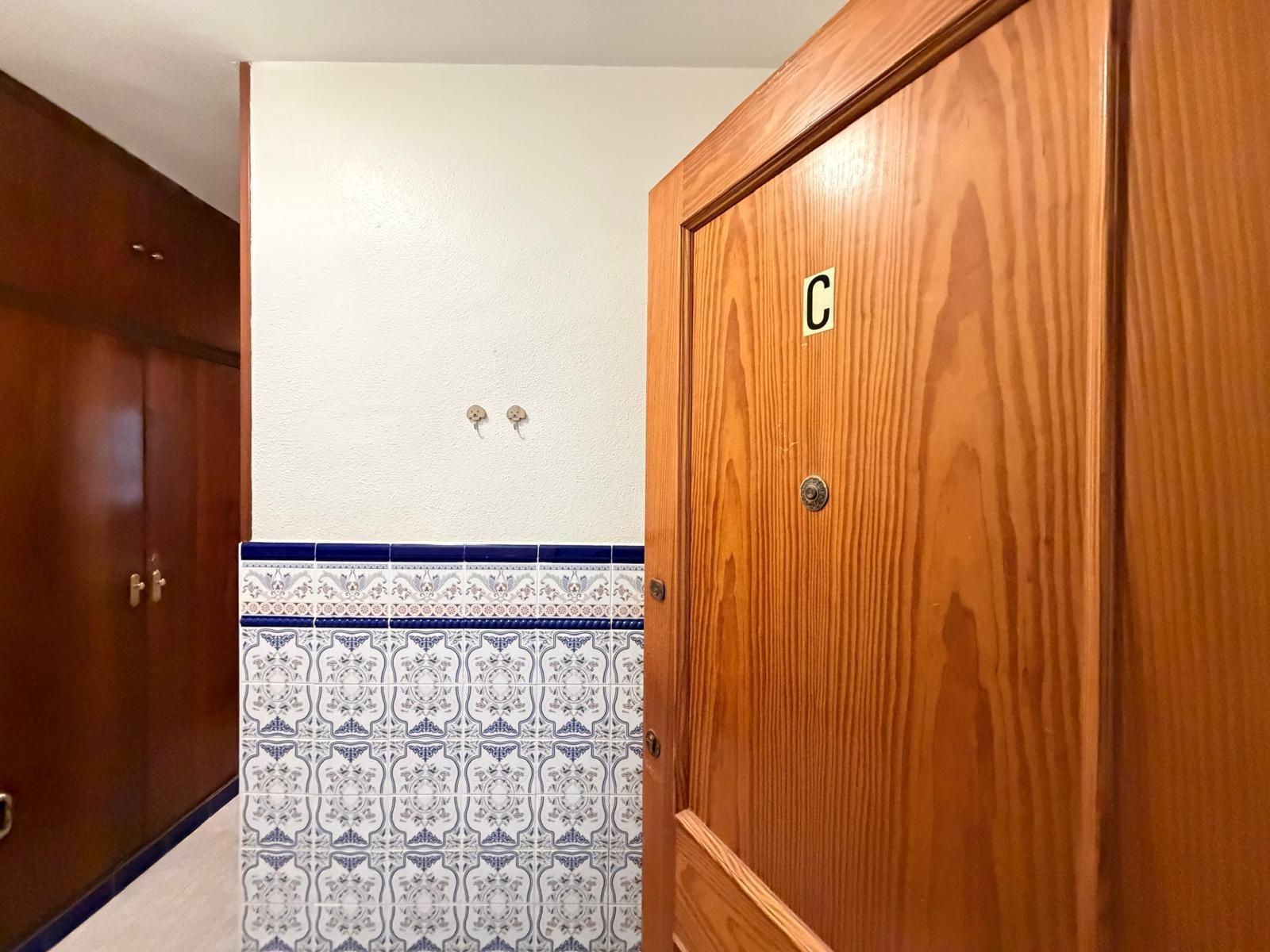 Apartment in Torrevieja — image 2