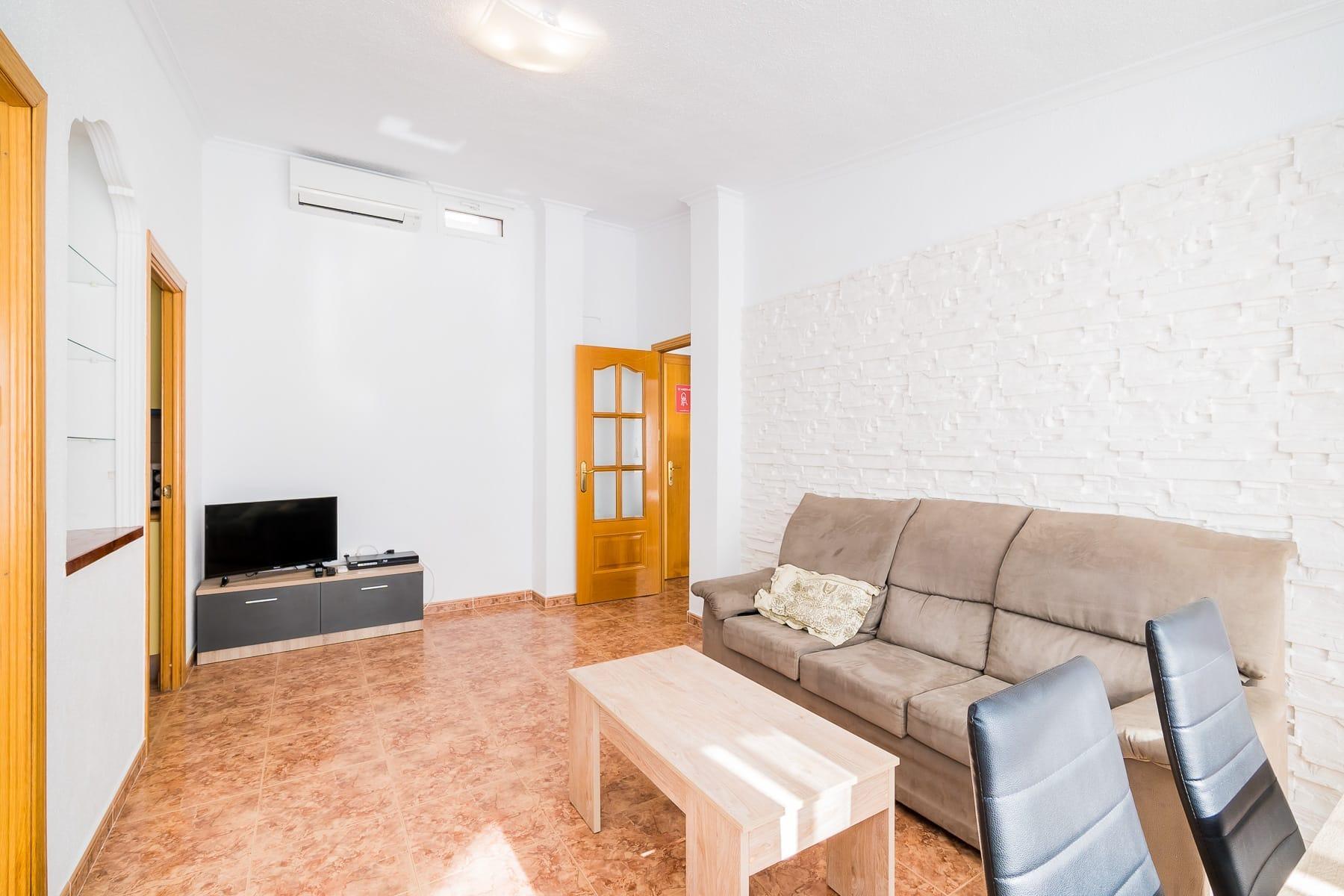 Apartment in Torrevieja — image 4