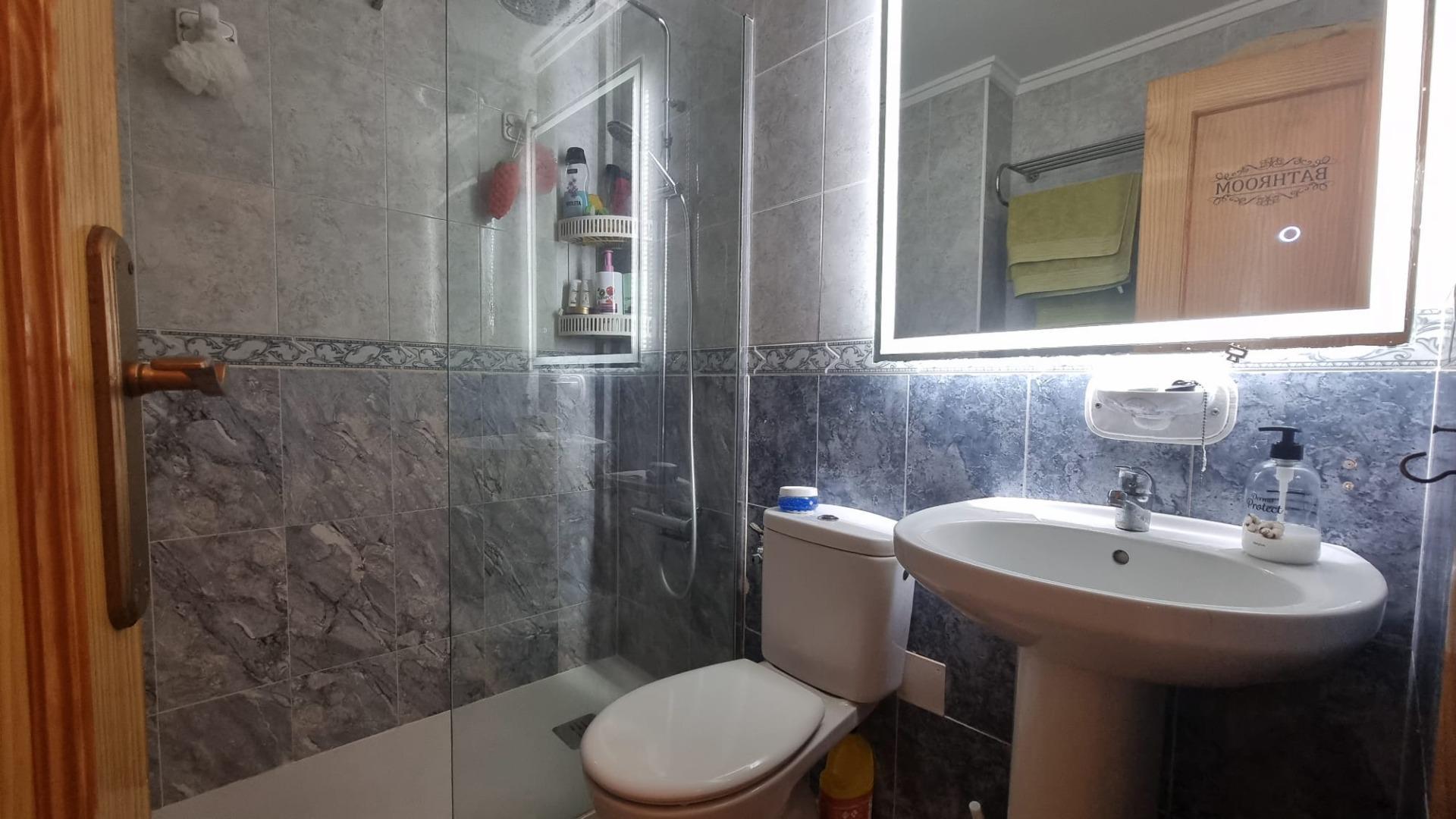 Apartment in Torrevieja — image 5
