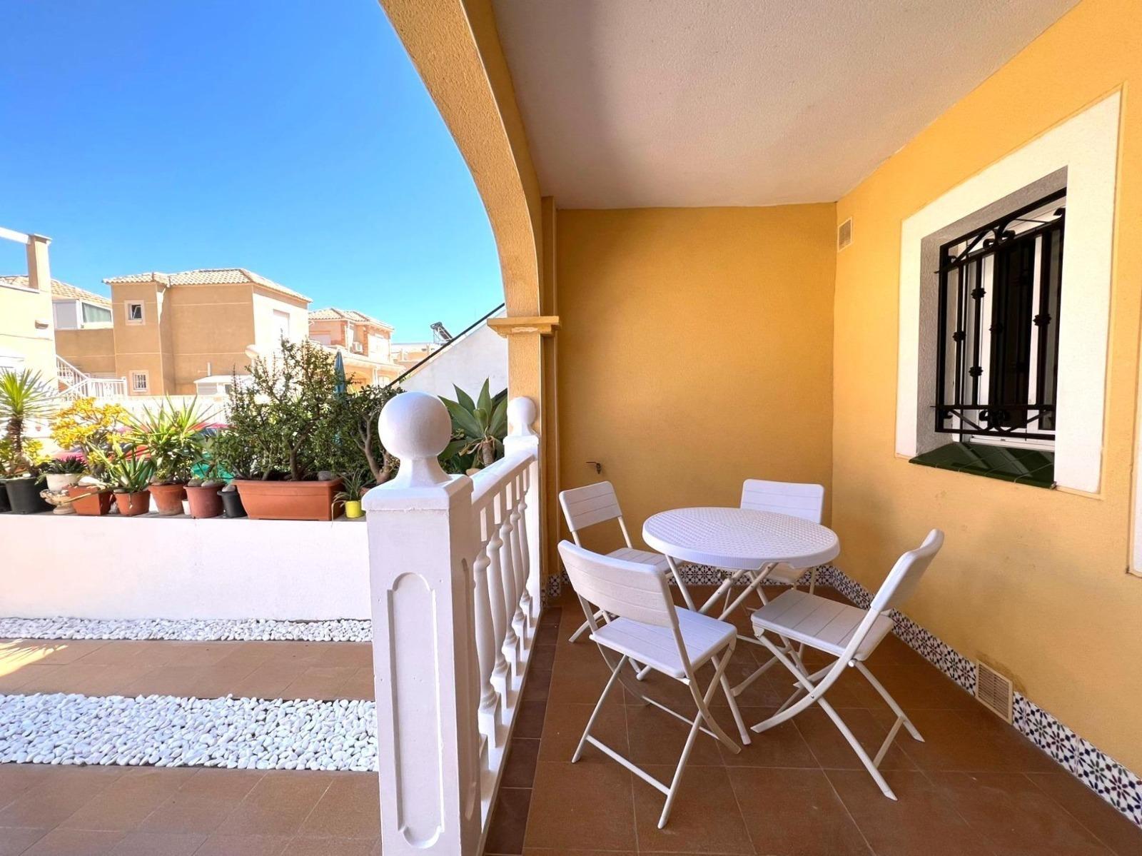 Apartment in Torrevieja — image 2
