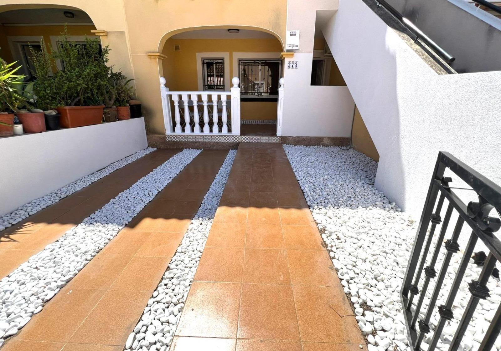 Apartment in Torrevieja — image 4