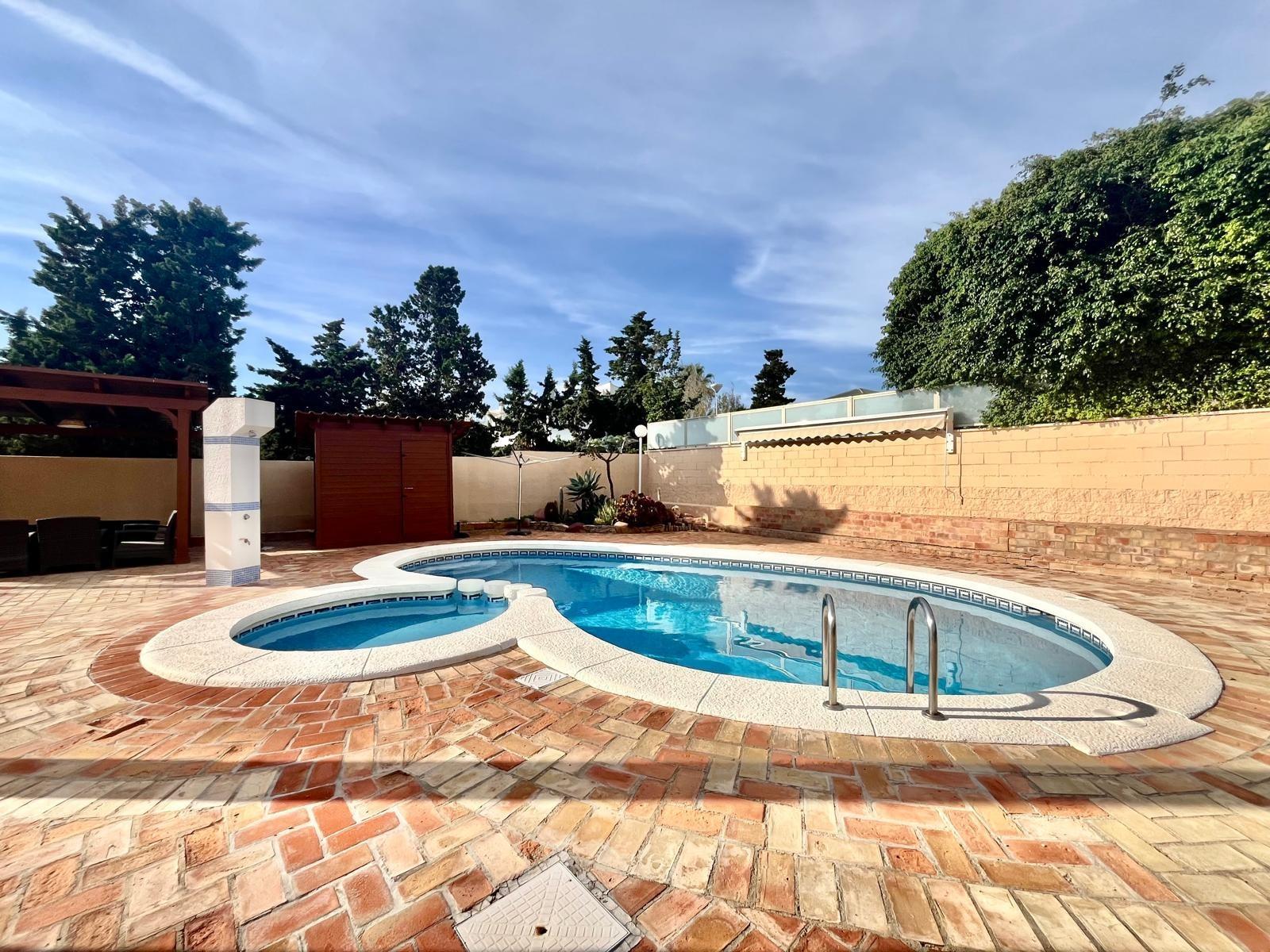 Villa in Torrevieja — image 4