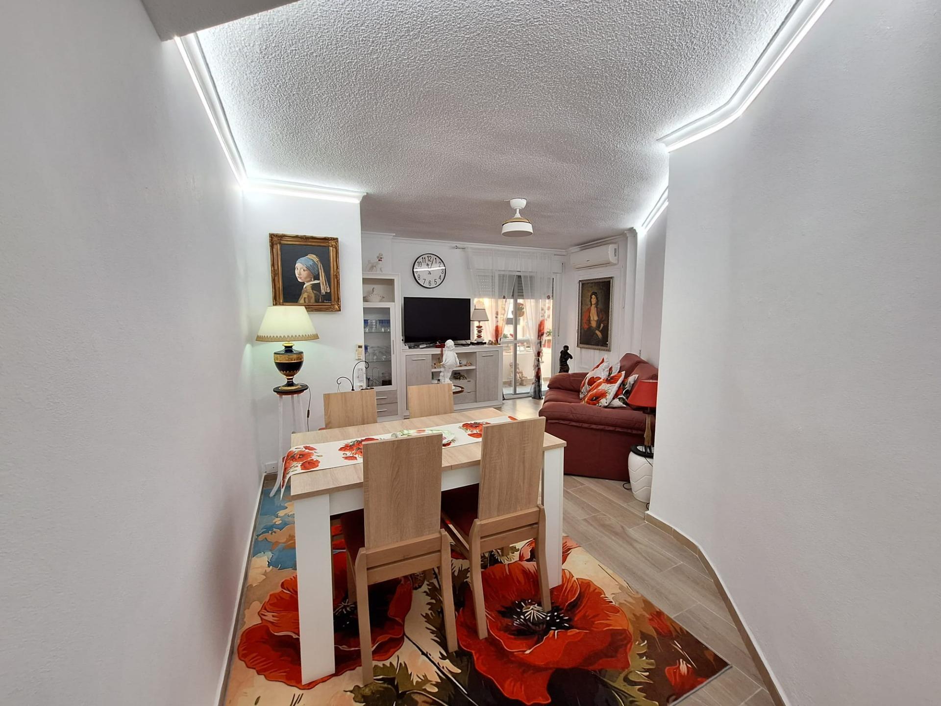 Apartment in Torrevieja — image 3