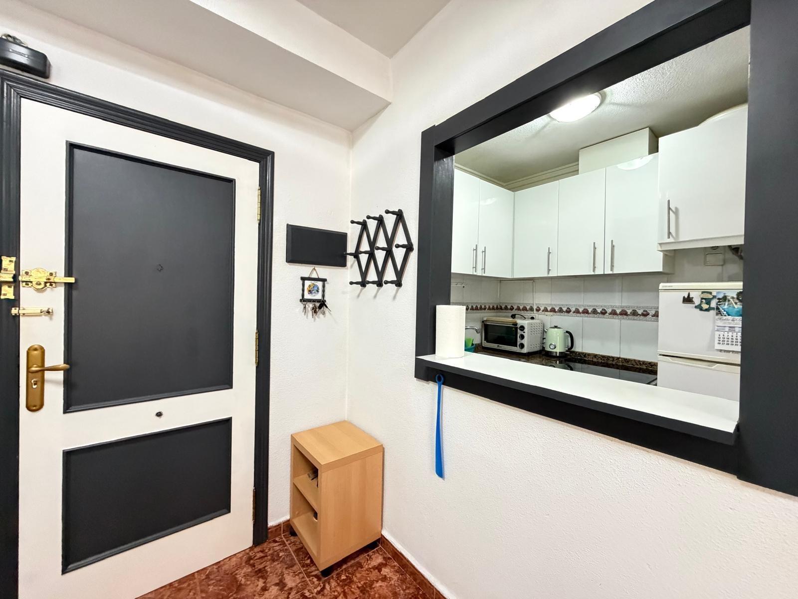 Apartment in Torrevieja — image 3