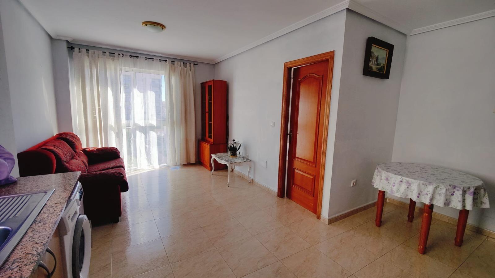 Apartment in Torrevieja — image 2