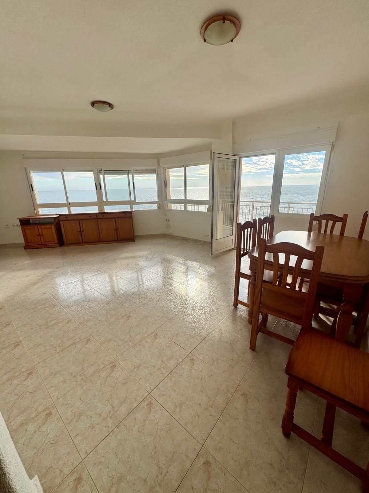 Apartment in Torrevieja — image 2