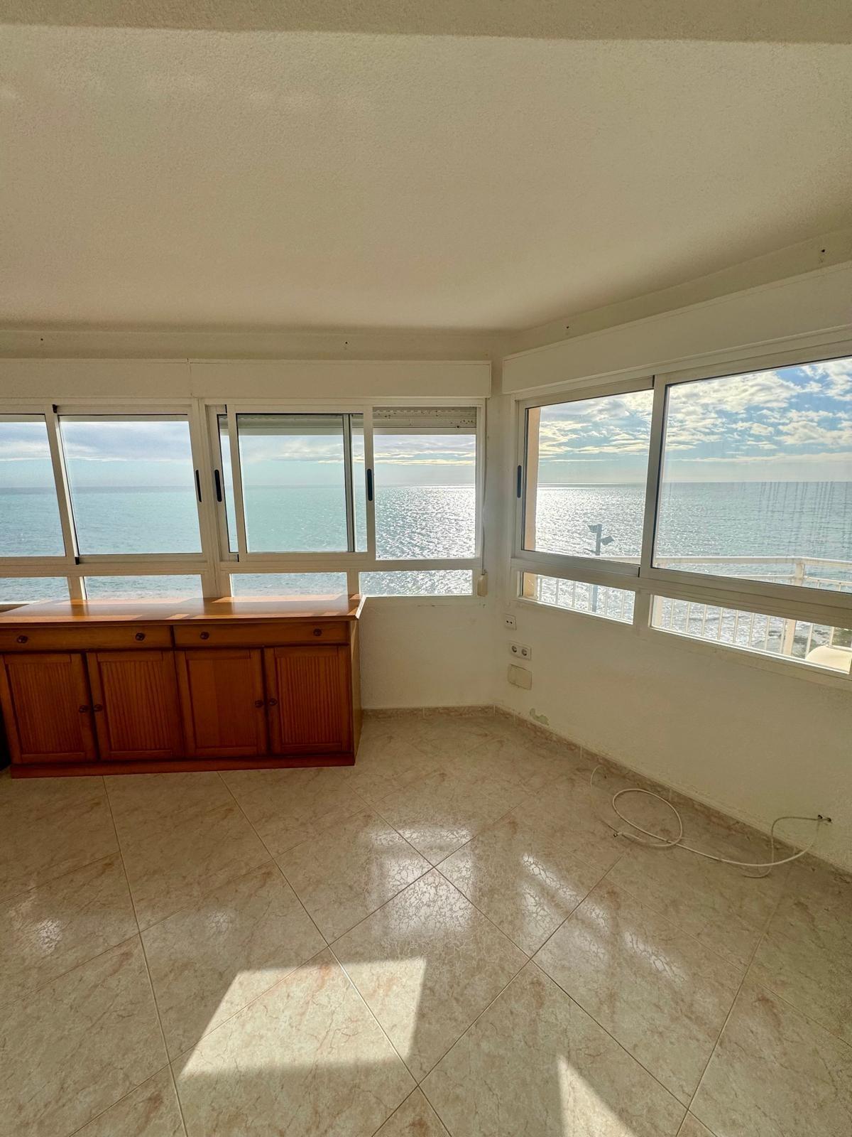 Apartment in Torrevieja — image 4