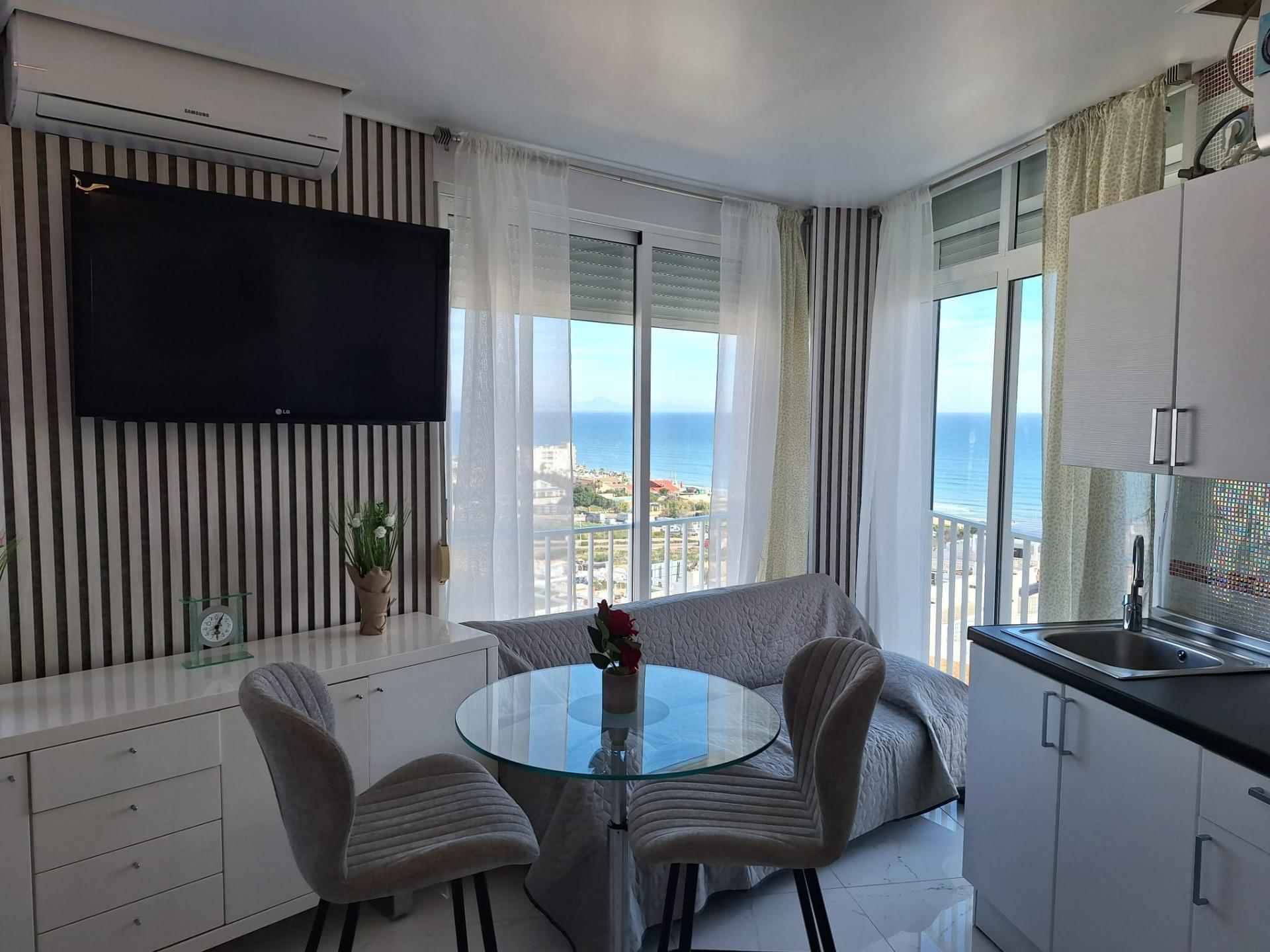 Estudio moderno en Torrevieja, ideal para disfrutar del mar — image 3
