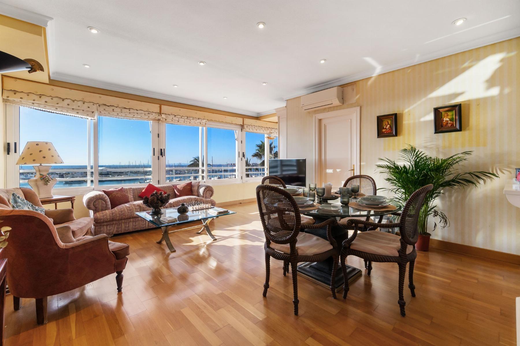Apartment in Torrevieja — image 3