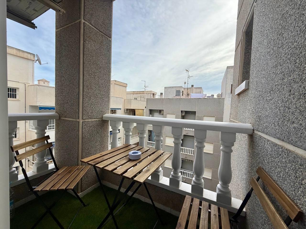 Apartment in Torrevieja — image 5