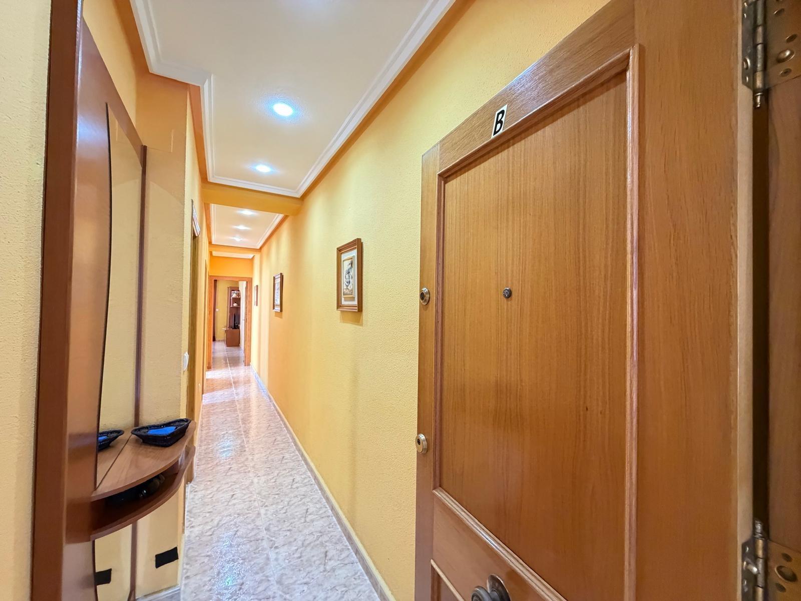 Apartment in Torrevieja — image 2