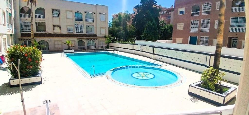 Apartment in Torrevieja — image 1