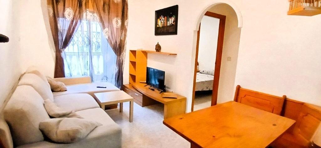 Apartment in Torrevieja — image 6