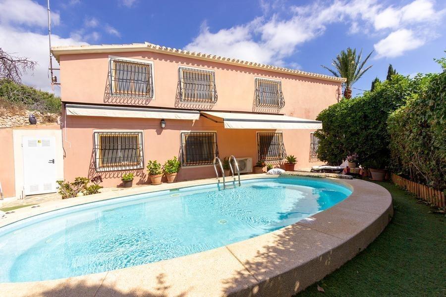 Villa in Finestrat — image 2