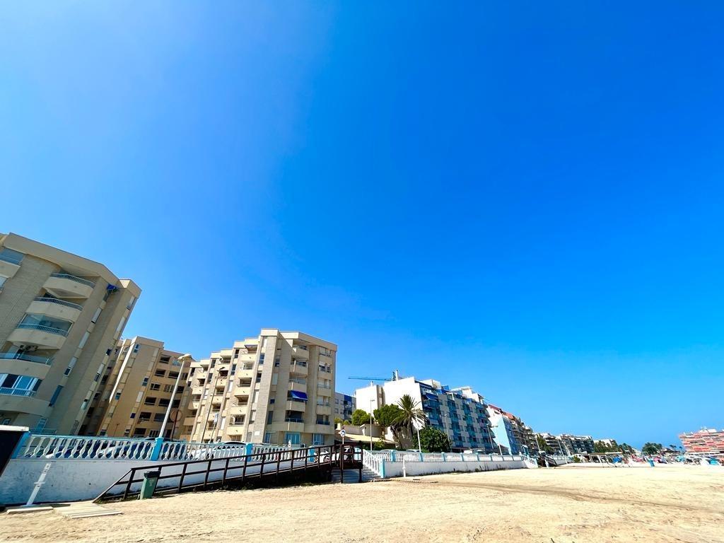 Apartment in Torrevieja — image 1