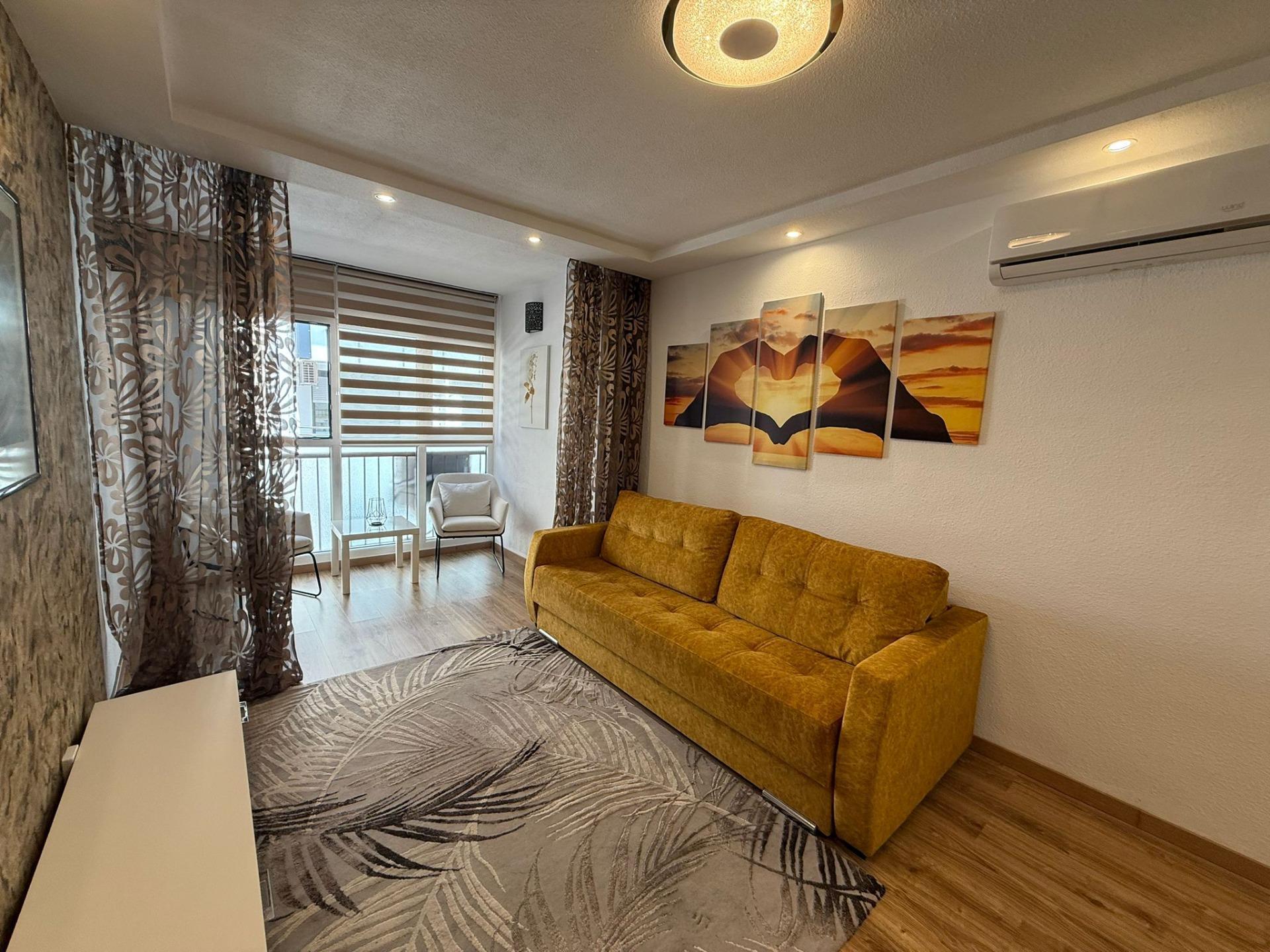 Apartment in Torrevieja — image 3
