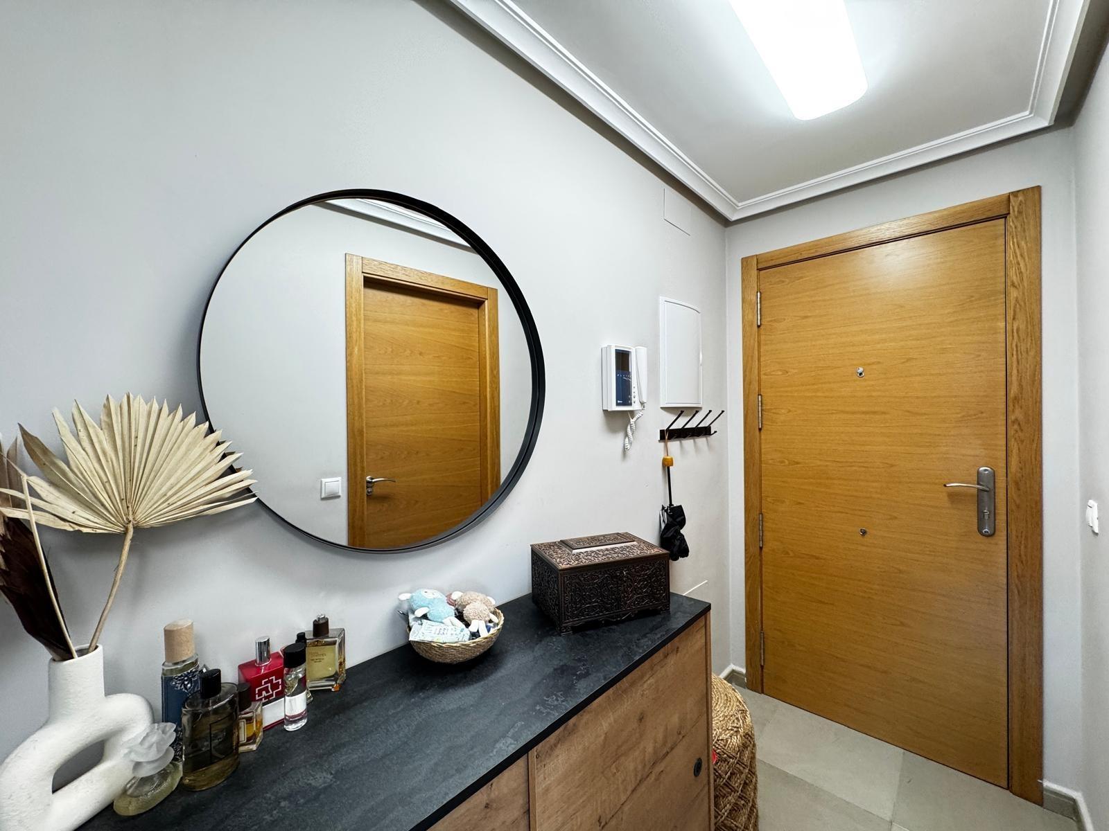 APARTAMENTO CON VISTAS AL PARQUE CON GARAJE+TRASTERO INCLUIDO. 3 DORM. 2 BAÑOS. SUPERFICIE DE 89 M2. PLAYA A 800 M. — image 3