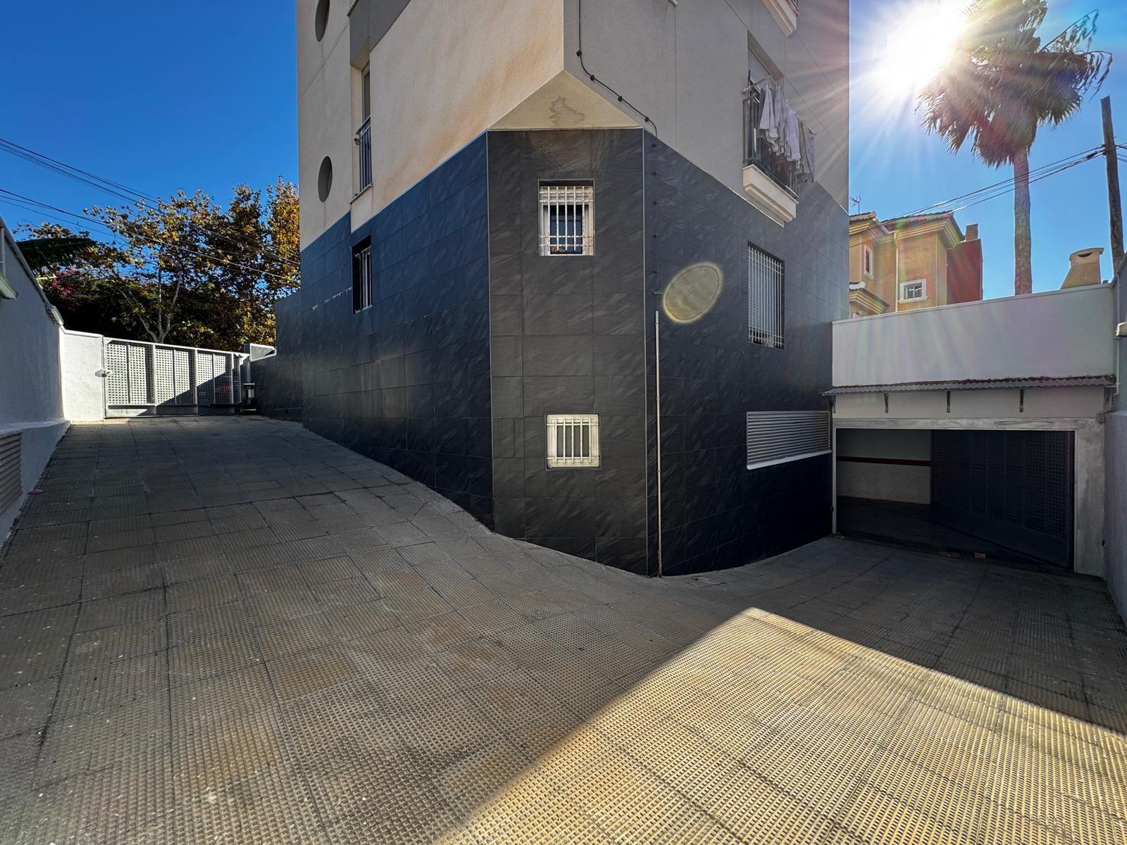 Apartment in Torrevieja — image 3