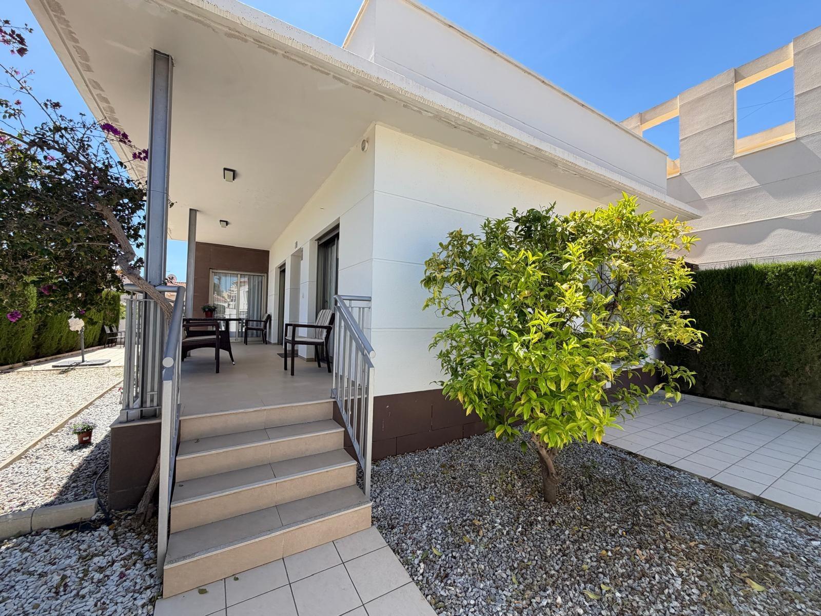 Villa in Ciudad Quesada — image 3