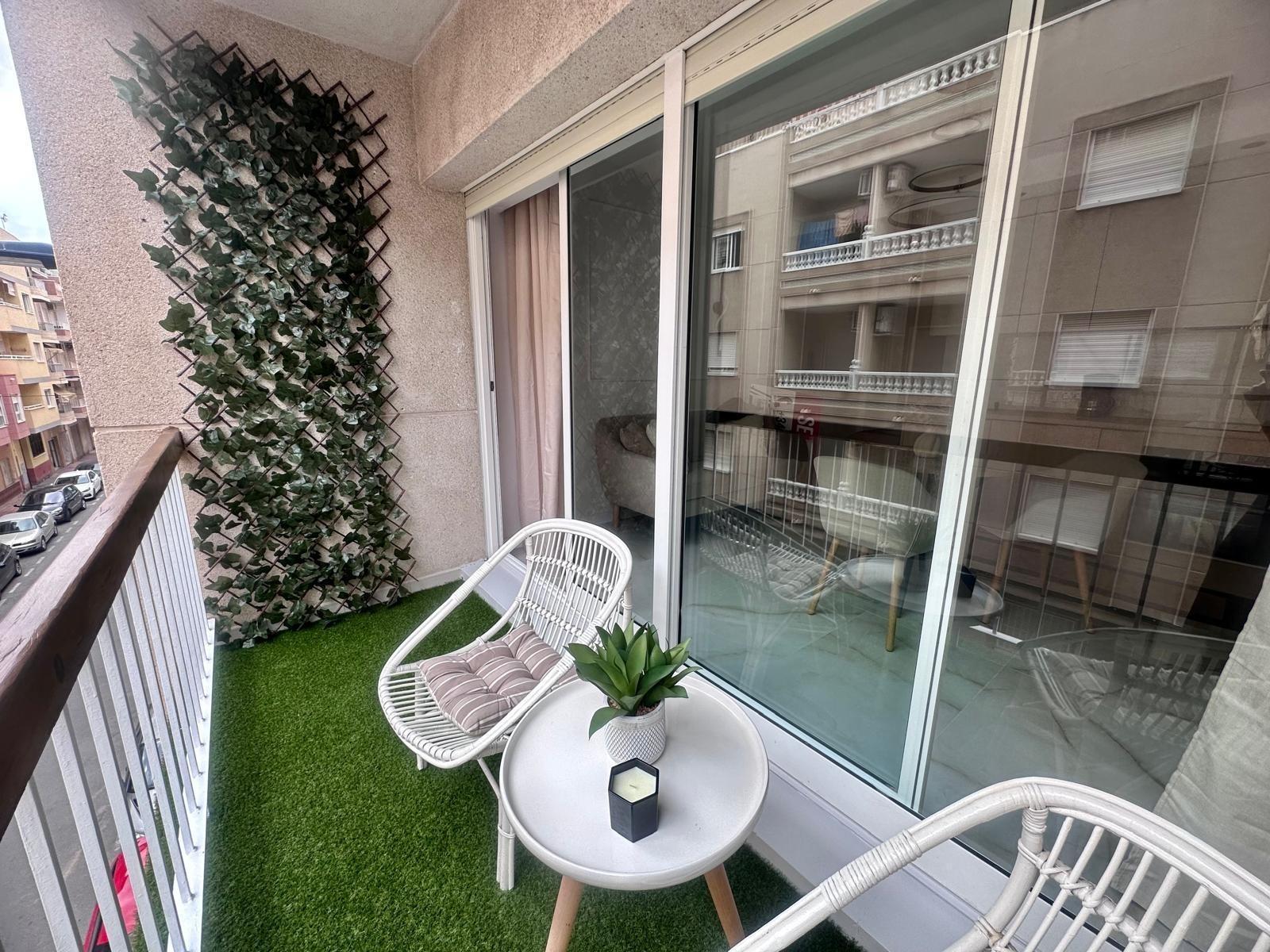 Apartamento totalmente reformado a 350 metros de Playa del Cura con piscina — image 3
