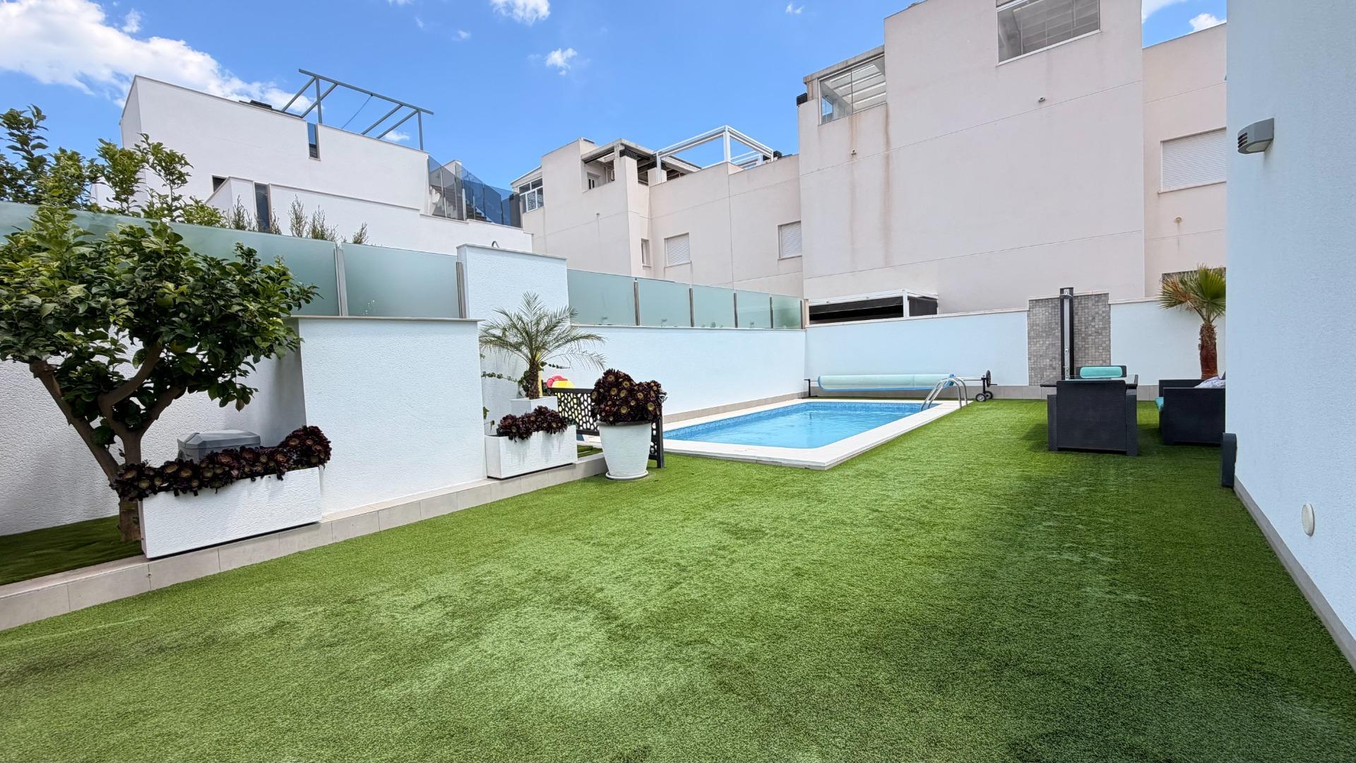 Villa in Torrevieja — image 4