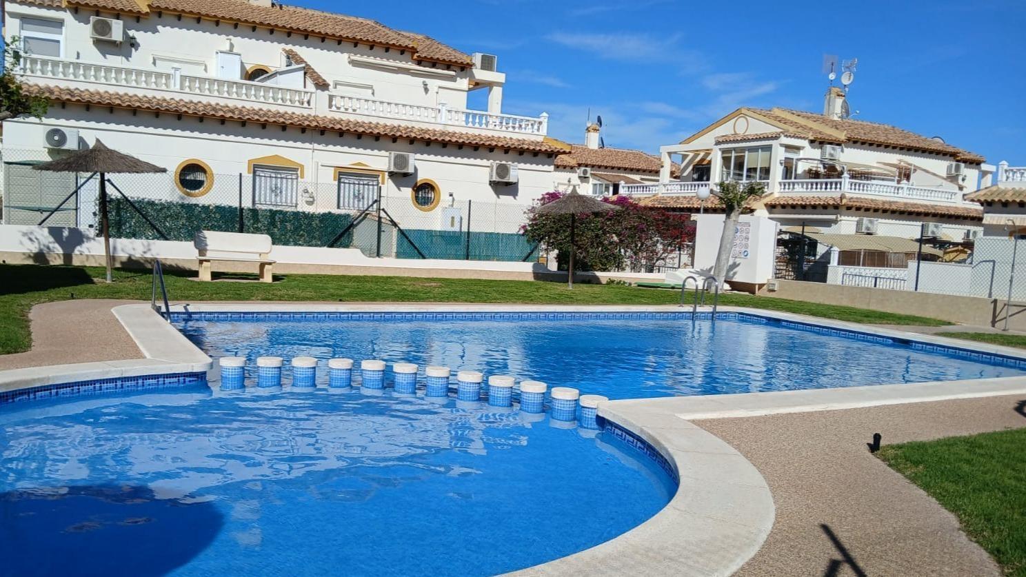 🏡 Dúplex con piscina en Orihuela Costa (Los Naranjos II) — image 3