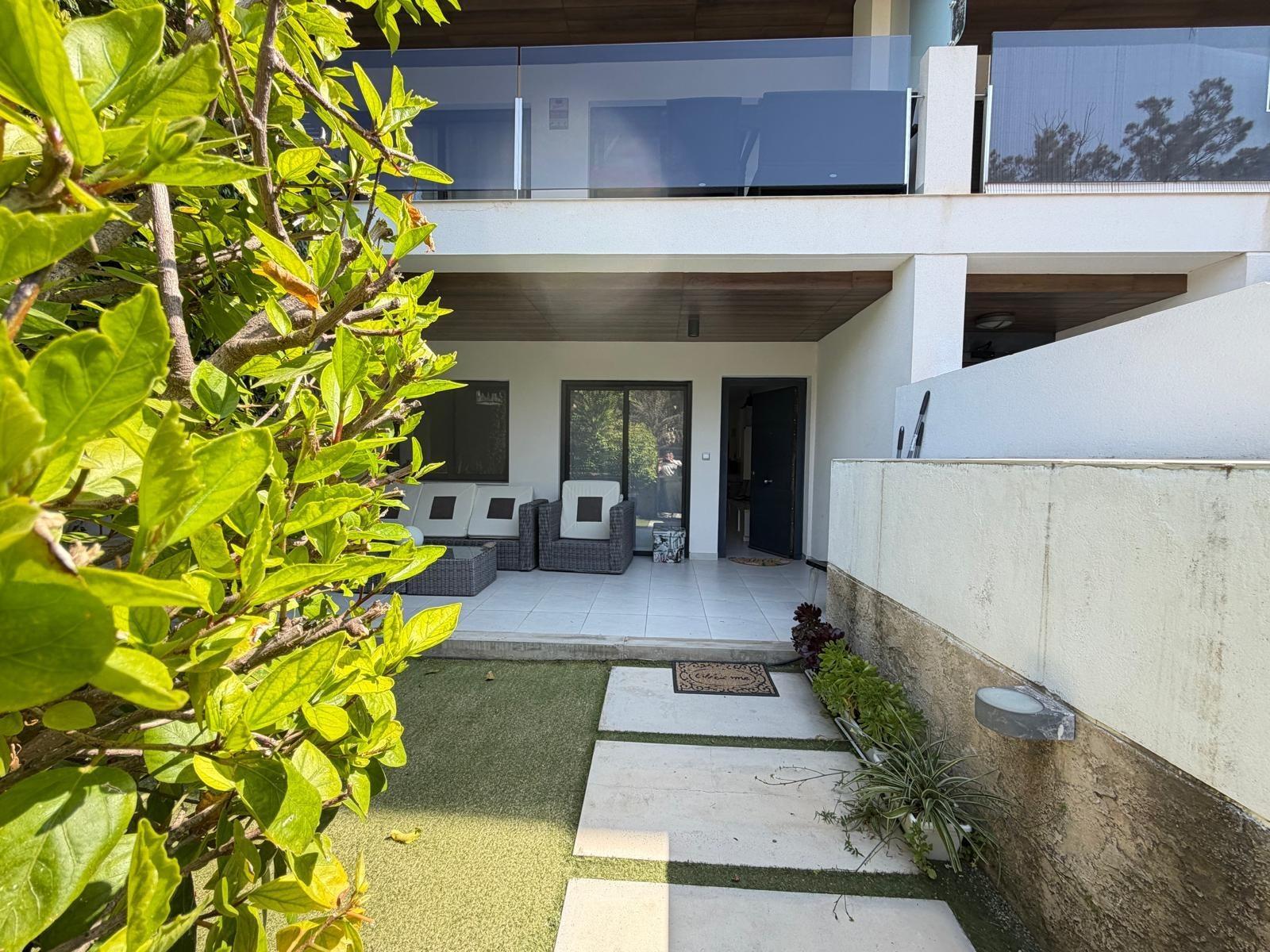 APARTAMENTO CON JARDÍN PRIVADO DE 30 M2 EN CAMPOAMOR. 3 DORM. 2 BAÑOS. CON PISCINA COMUN.SUPERFICIE DE 93 M2.   — image 2
