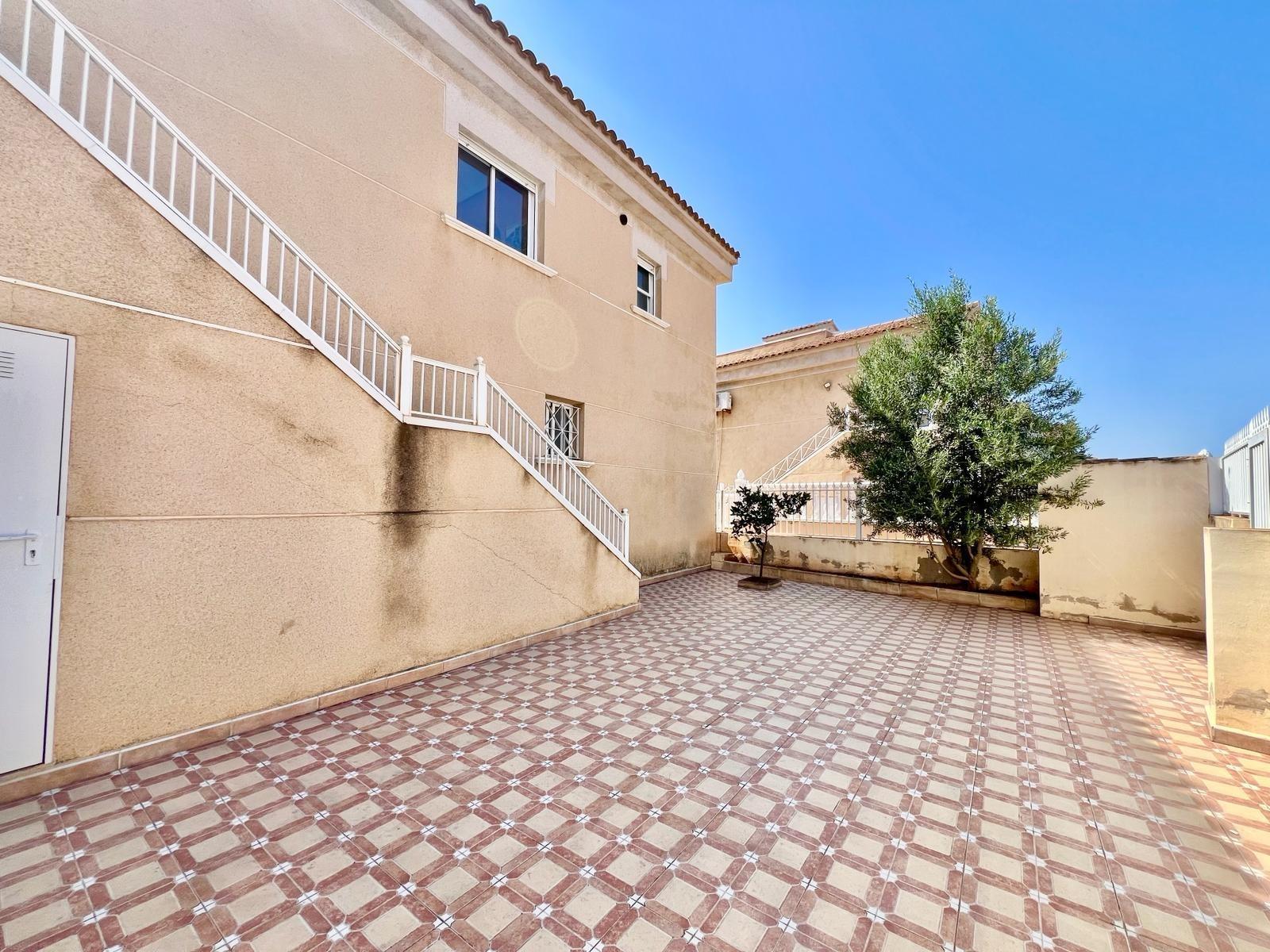 Bungalow in Torrevieja — image 6