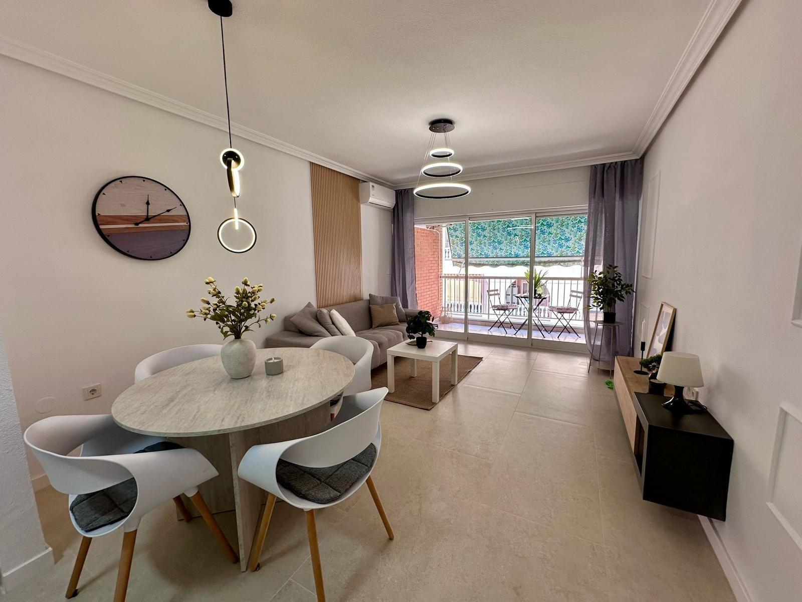 Apartamento totalmente reformado a 400 metros de Playa del Cura — image 1