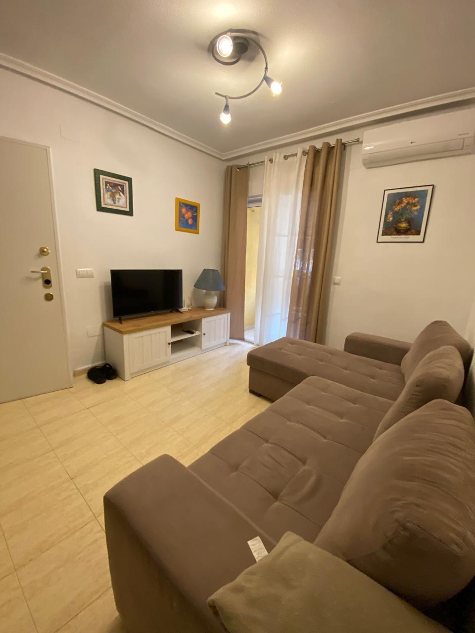 Se Vende Luminoso y bien cuidado apartamento de 1 dormitorio zona Habaneras — image 3