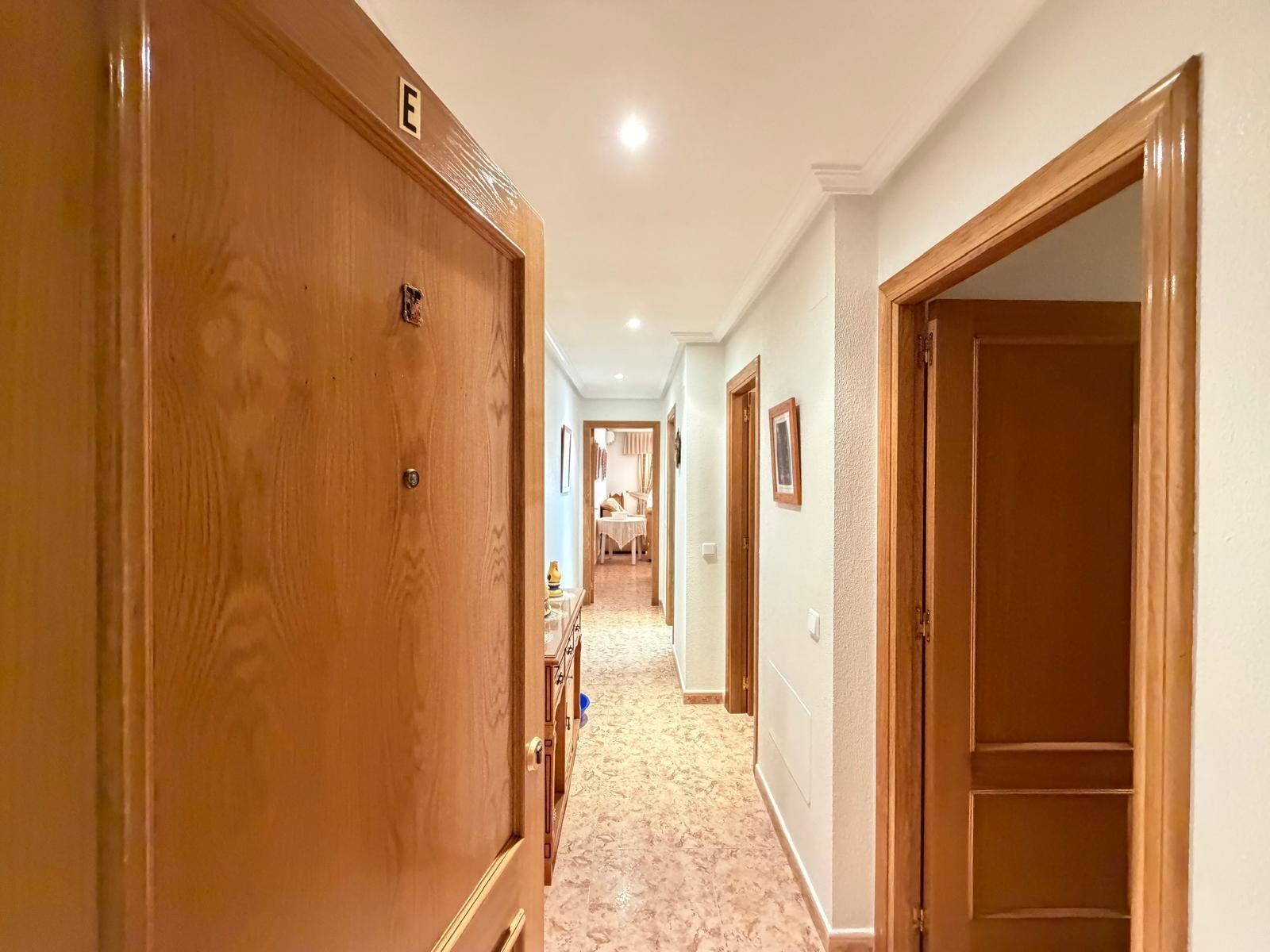 APARTAMENTO DE 3 DORM. 2 BAÑOS. A 150 METROS DE PLAYA DEL CURA CON SUPERFICIE DE 79 M2. CON AMPLIA TERRAZA. — image 2