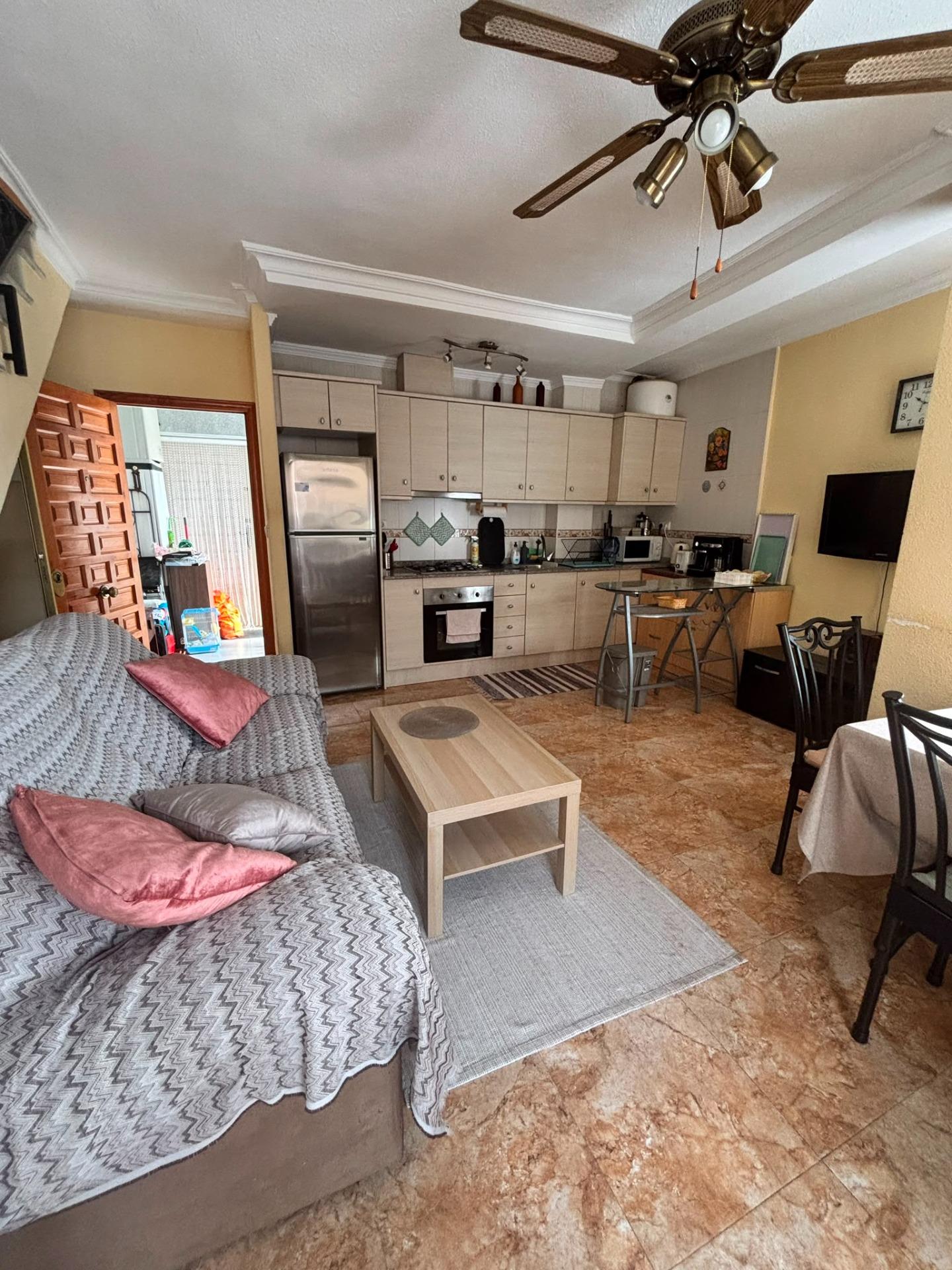 Apartamento dúplex a solo 500m de la Playa del Cura 🏖️ — image 3