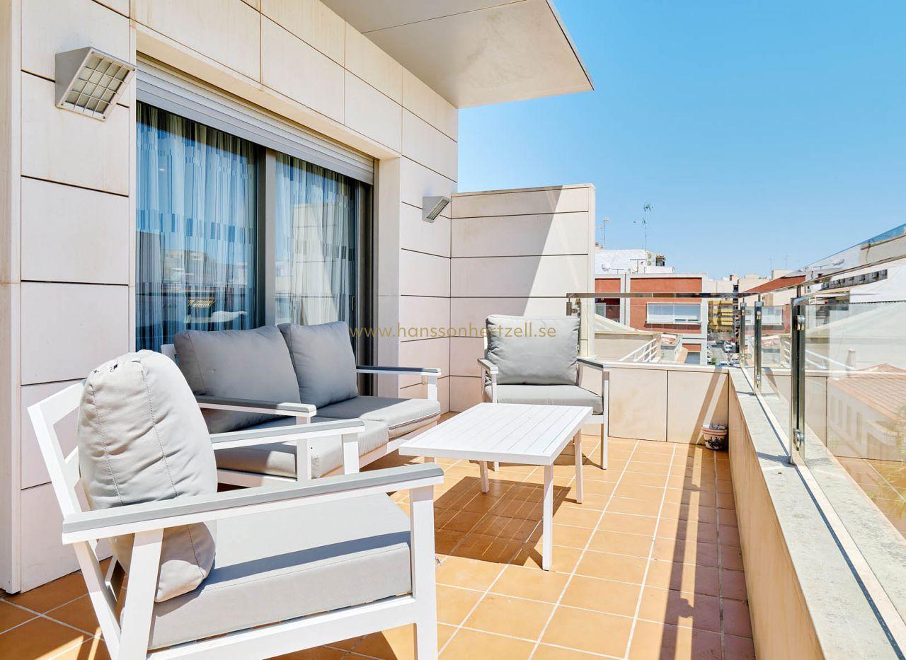 Unique apartment in Torrevieja — image 2