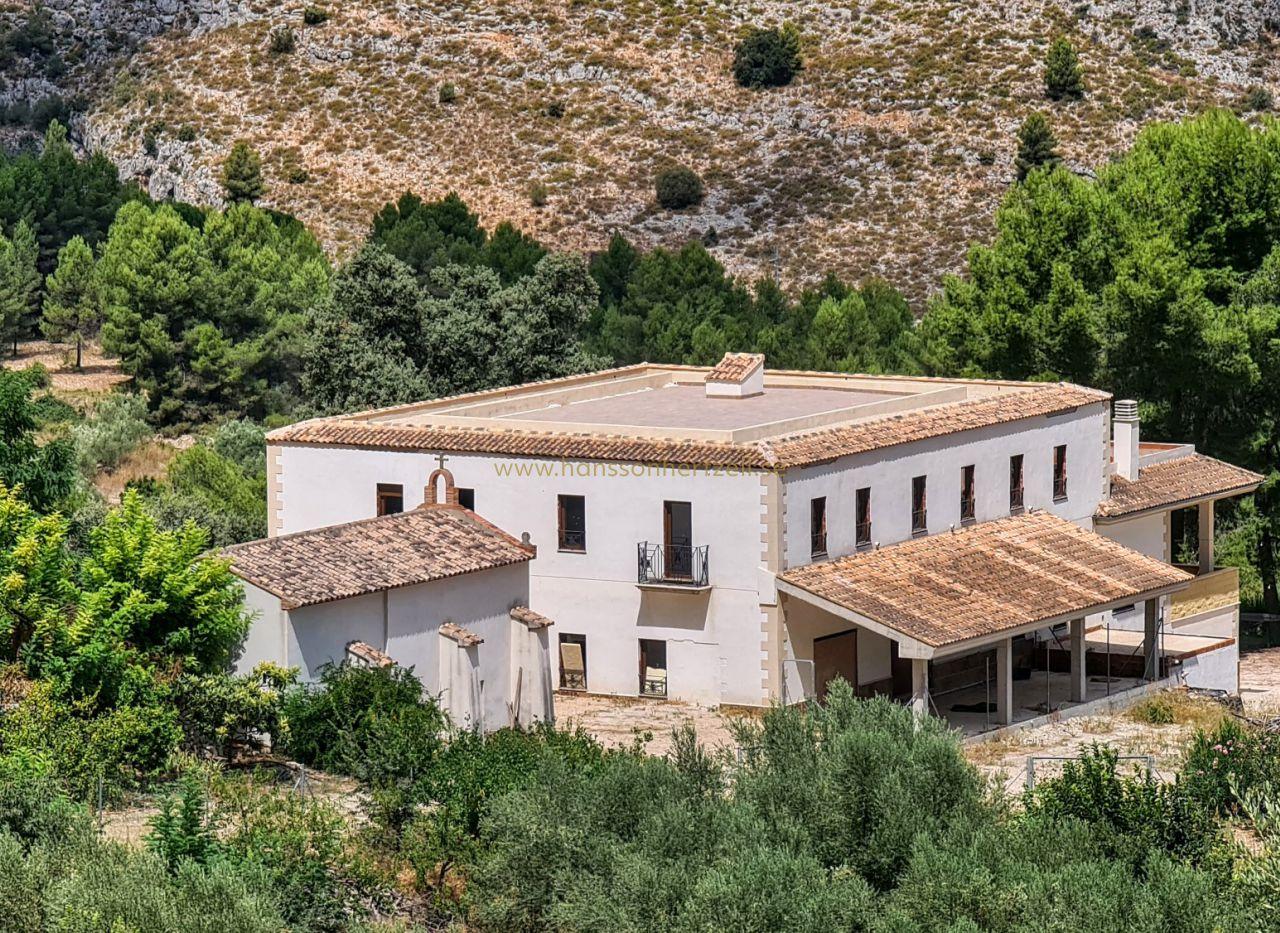 Unique Finca in Natural Park Alcoy | Hansson & Hertzell Real Estate — image 3