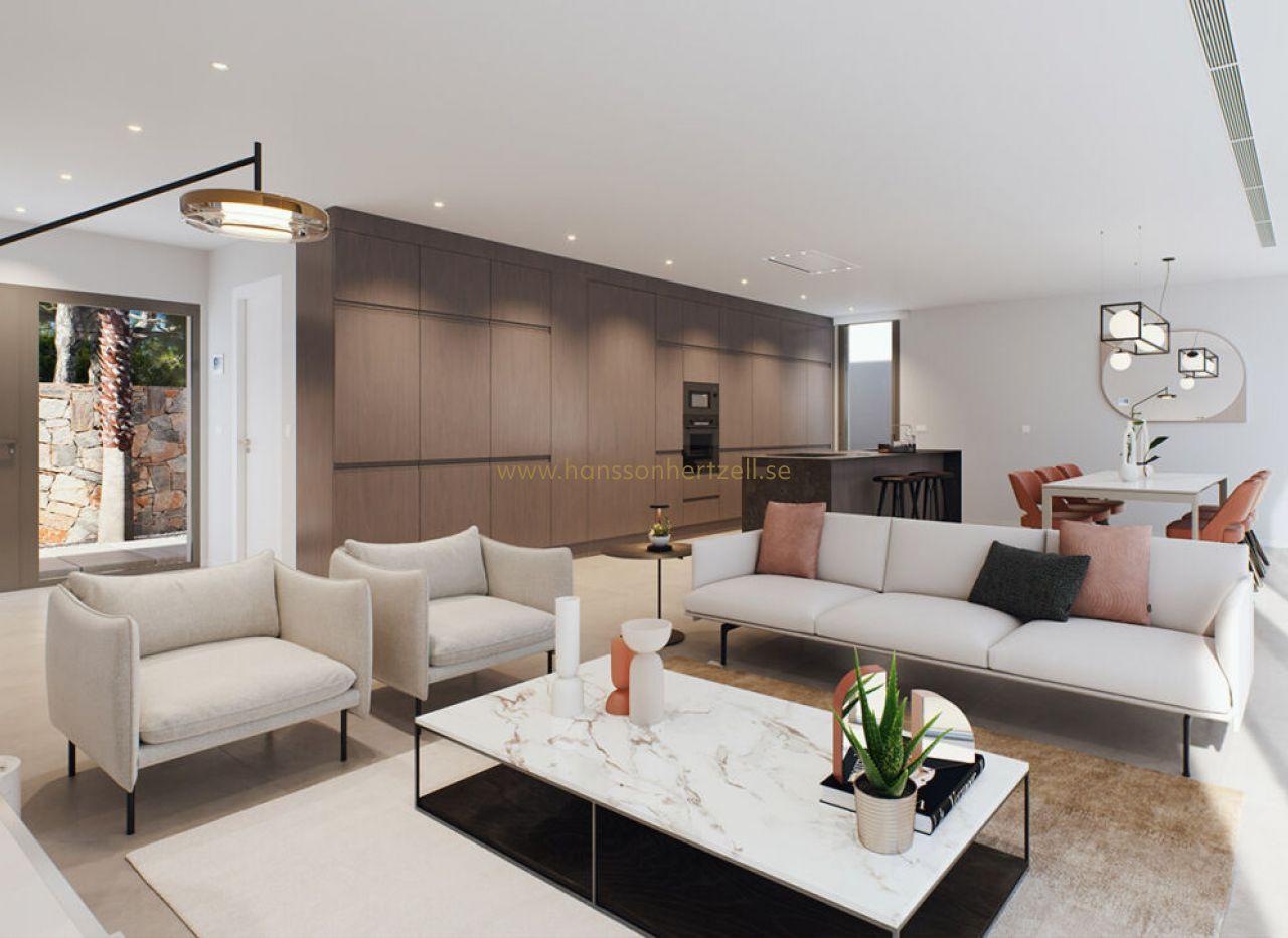 Luxe golf villa for sale in Orihuela Costa — image 2
