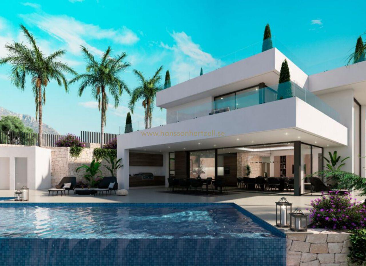 Beautiful New Villa in Denia near the Beach — image 3