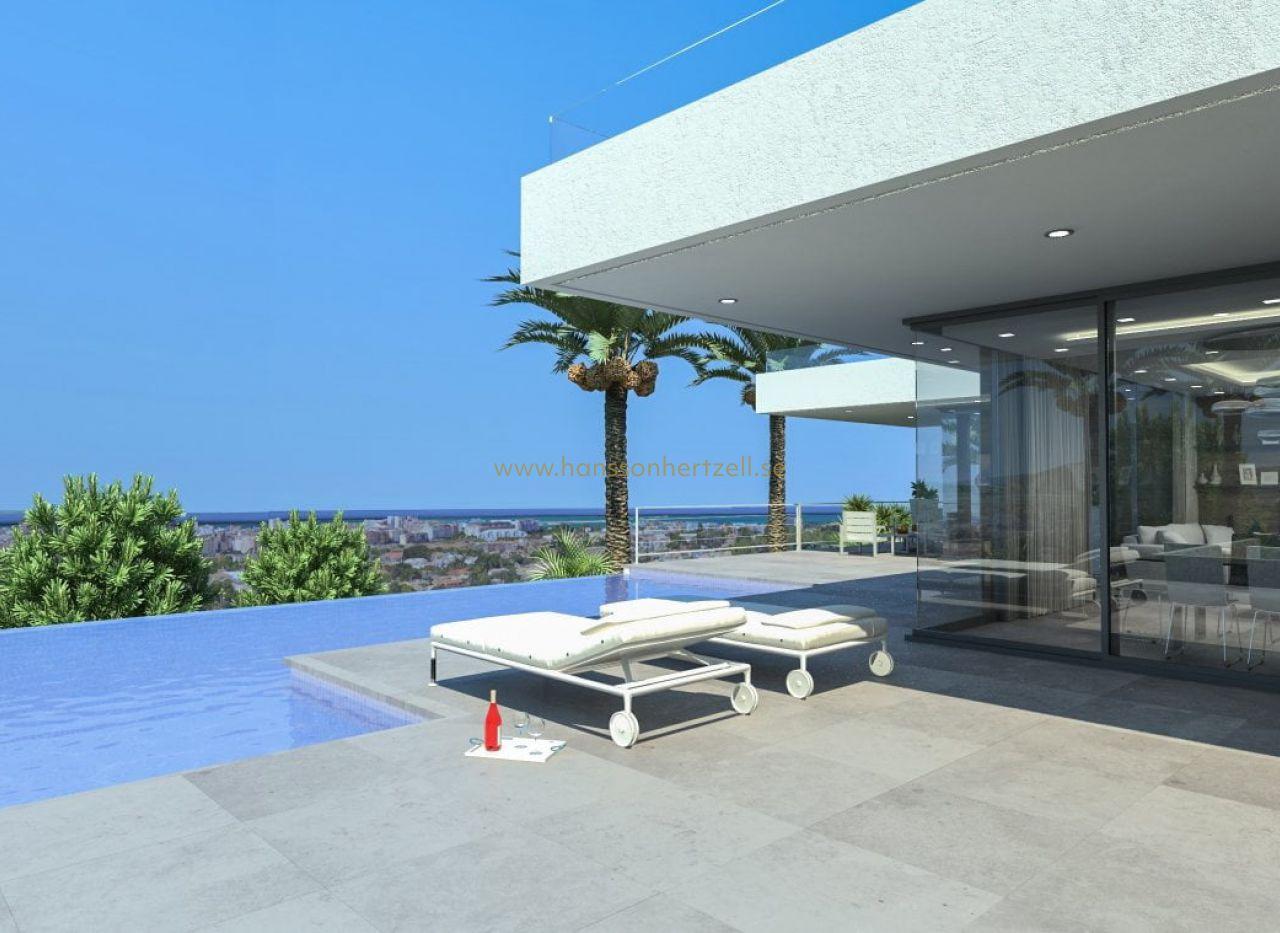 Unique New Villa in Denia with Panoramic Views — image 3