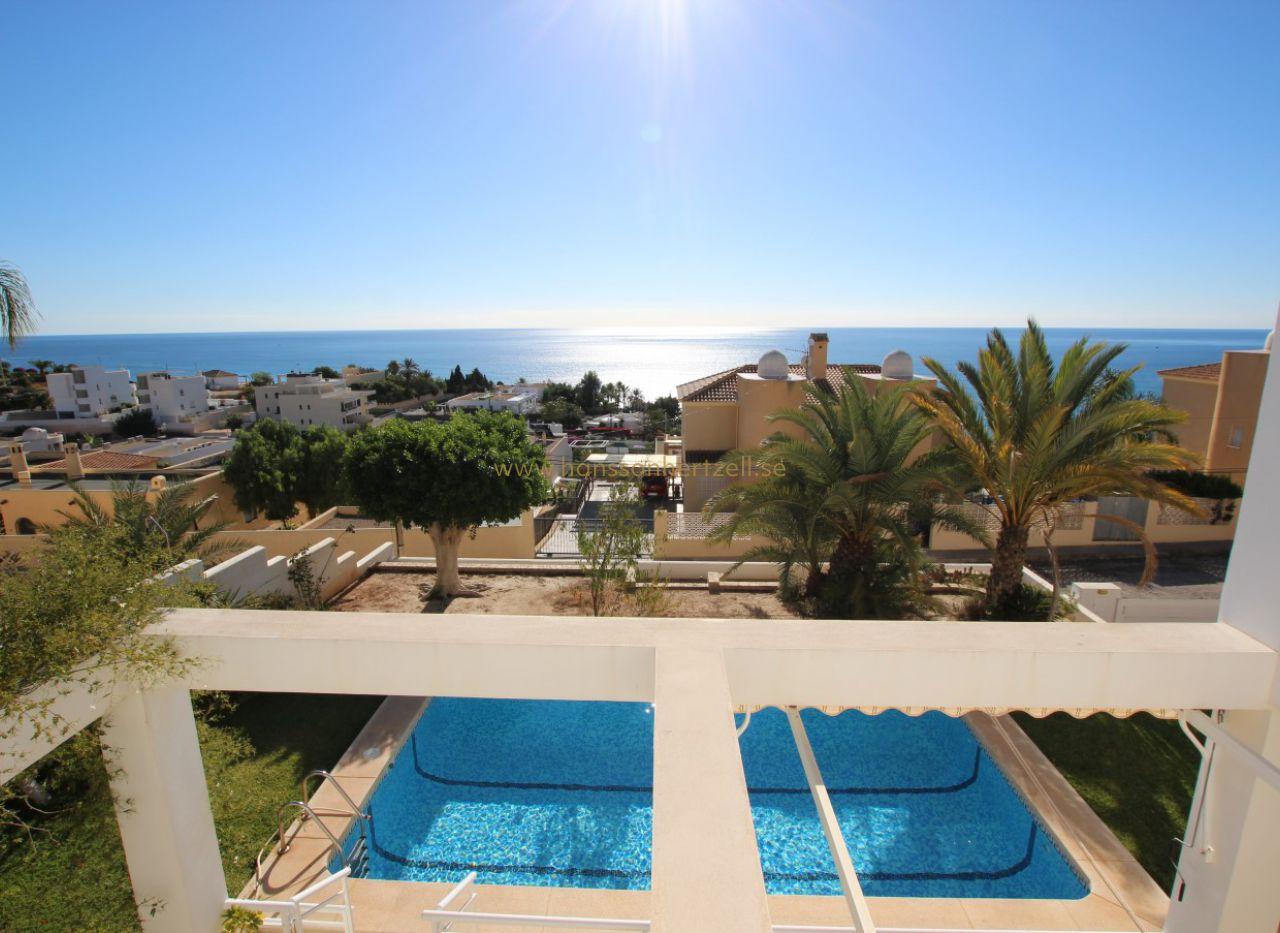 Villa in Villajoyosa — image 2