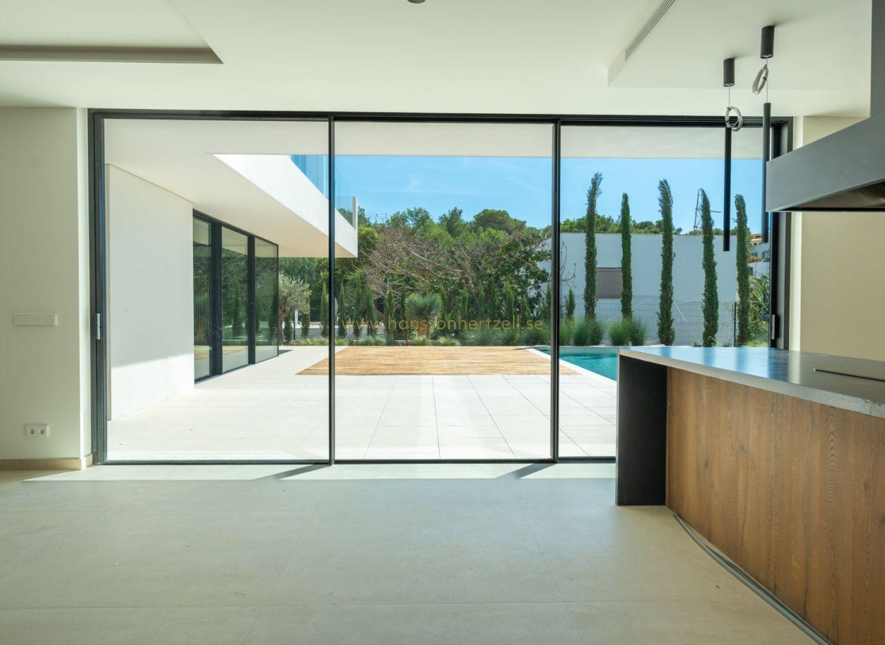 New Villa in Talamanca Bay for sale - Ibiza — image 2