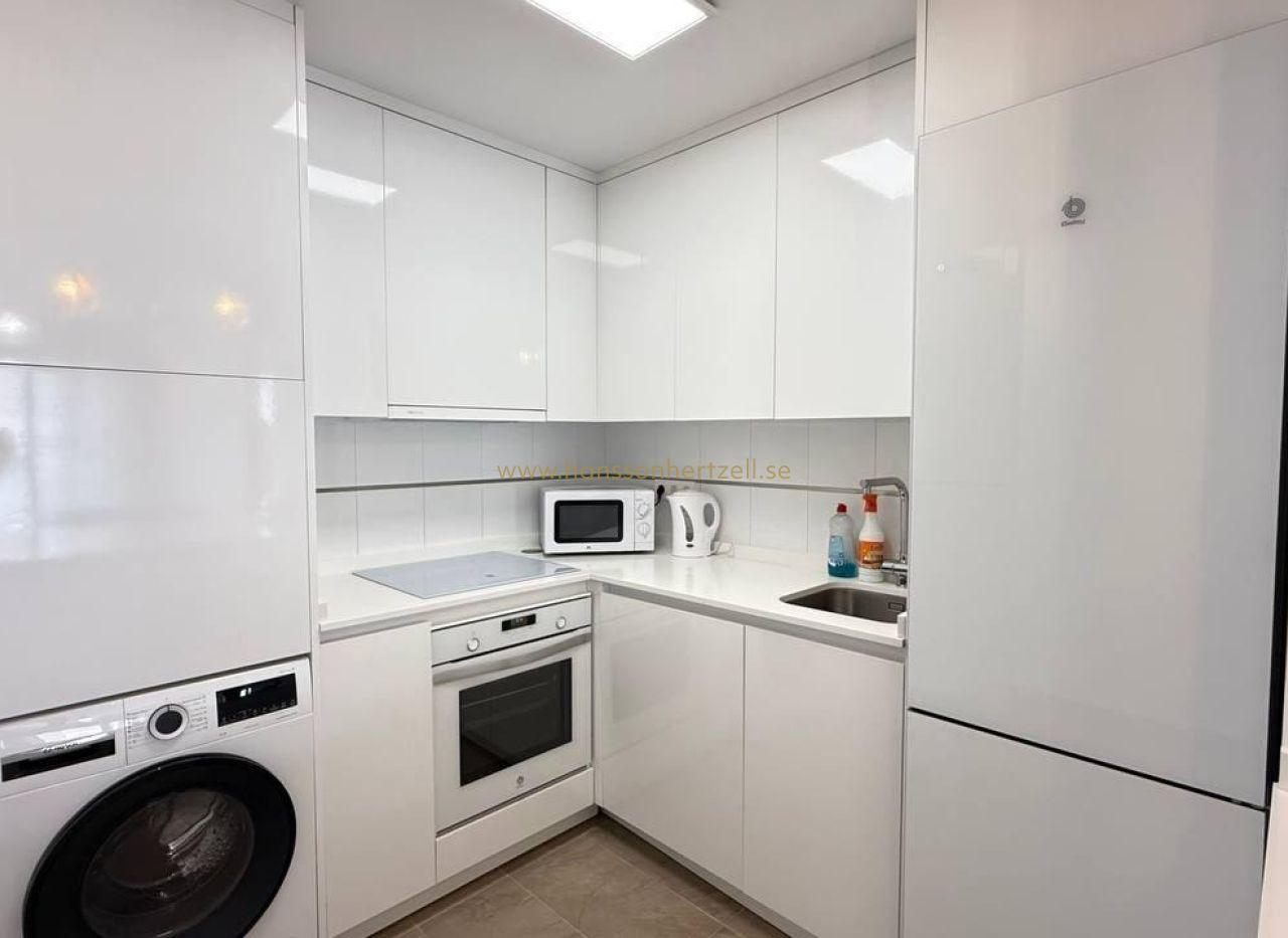 Apartamento reformado exclusivo en puerto de Torrevieja — image 3