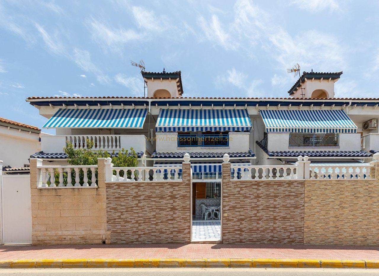 Furnished Bungalow for Sale Torrevieja - 2 Bed, Beach 500m — image 2