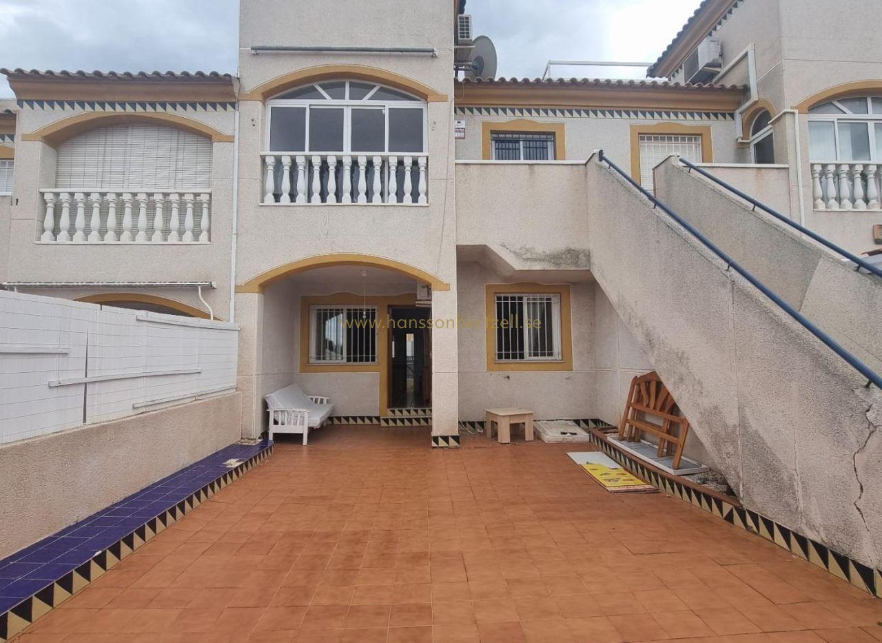 Ground Floor Bungalow Torrevieja | Renovation Opportunity €135k