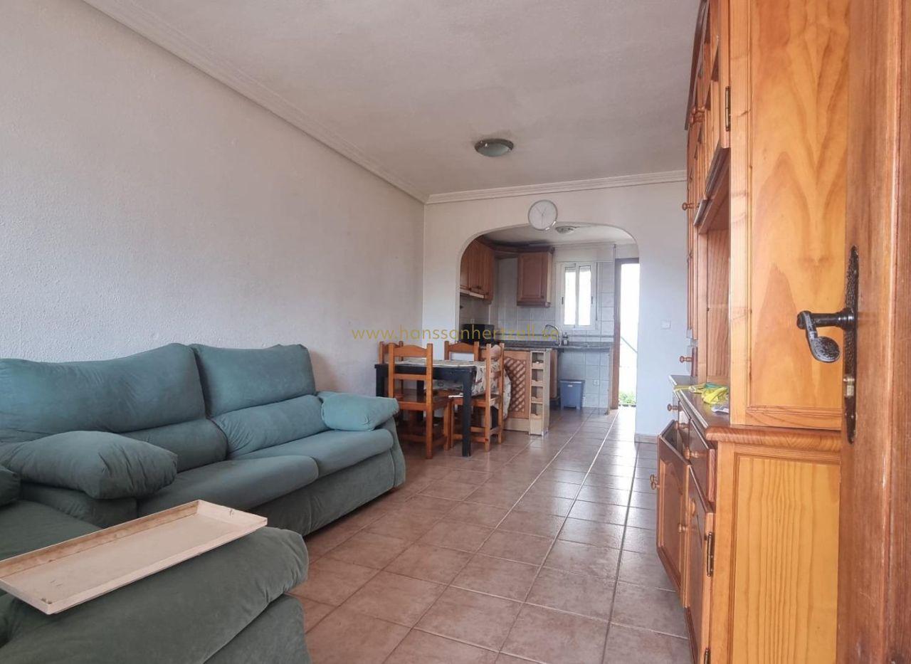 Ground Floor Bungalow Torrevieja | Renovation Opportunity €135k — image 3