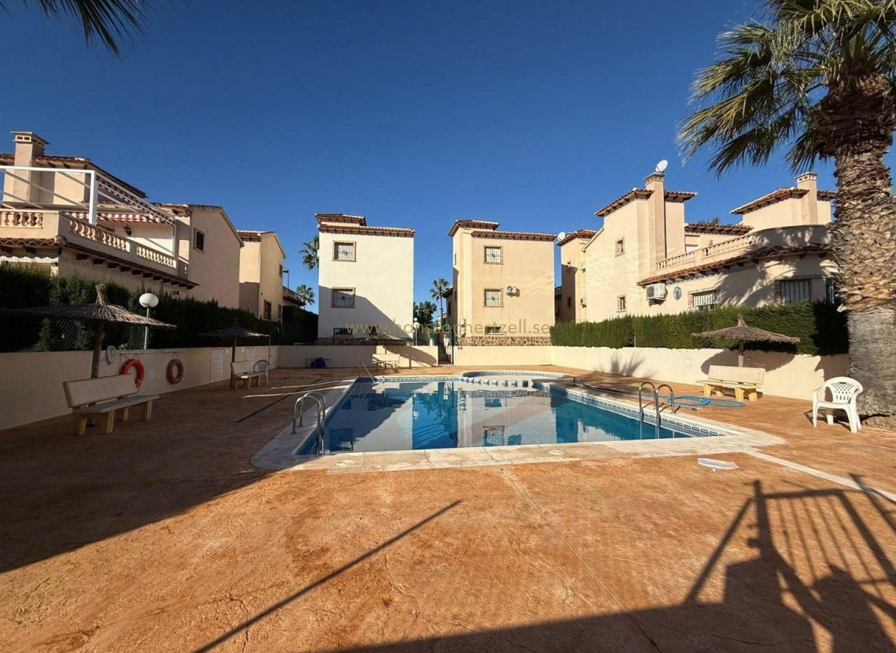 Independent Villa El Raso, Guardamar | 3 Bed, €255,000 — image 3