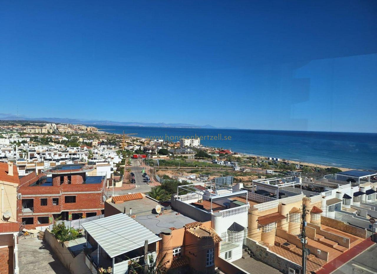Estudio en Torrevieja | 119.900 € | A 340 m del Mar — image 3