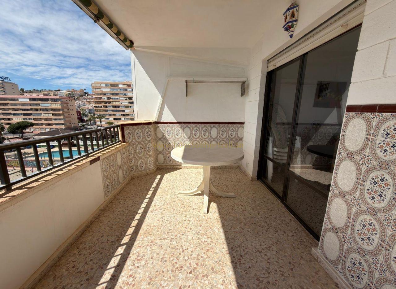 Sea View Apartment in Torrevieja | 200m to Beach — image 3