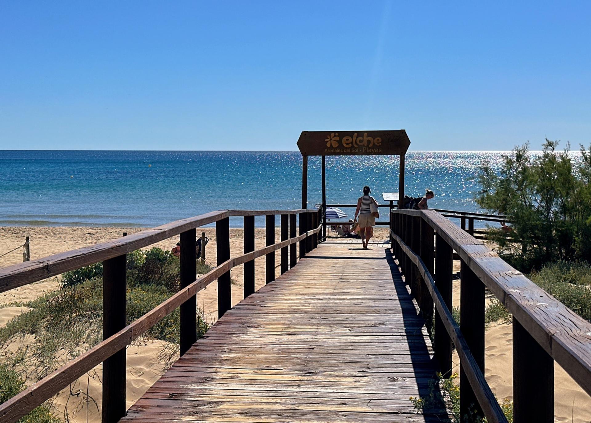 Apartment in Gran Alacant | 2 Bed, Large Terrace, Iconic Residencial — image 2