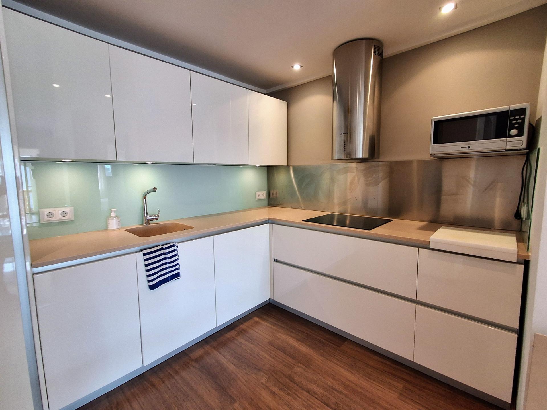 Renovated Sea-View Apartment by Jávea Marina — Second Line Beach — image 2