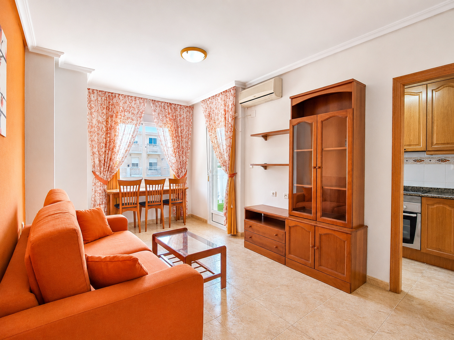 Apartment in Torrevieja — image 2